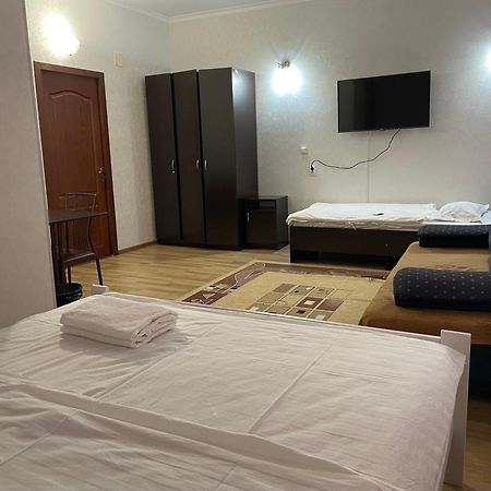 Hostel Fiveseasons Ałma Ata Zewnętrze zdjęcie
