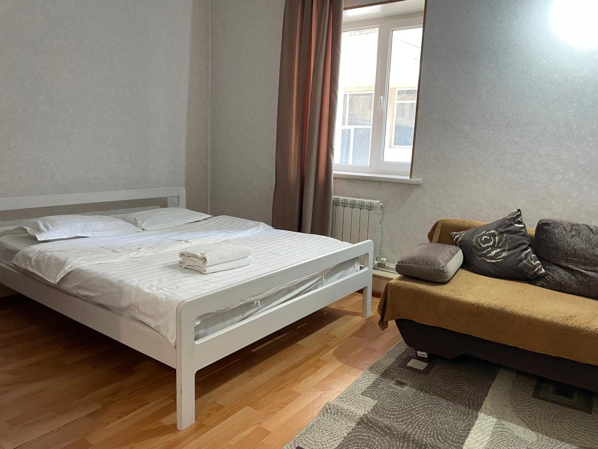 Hostel Fiveseasons Ałma Ata Zewnętrze zdjęcie