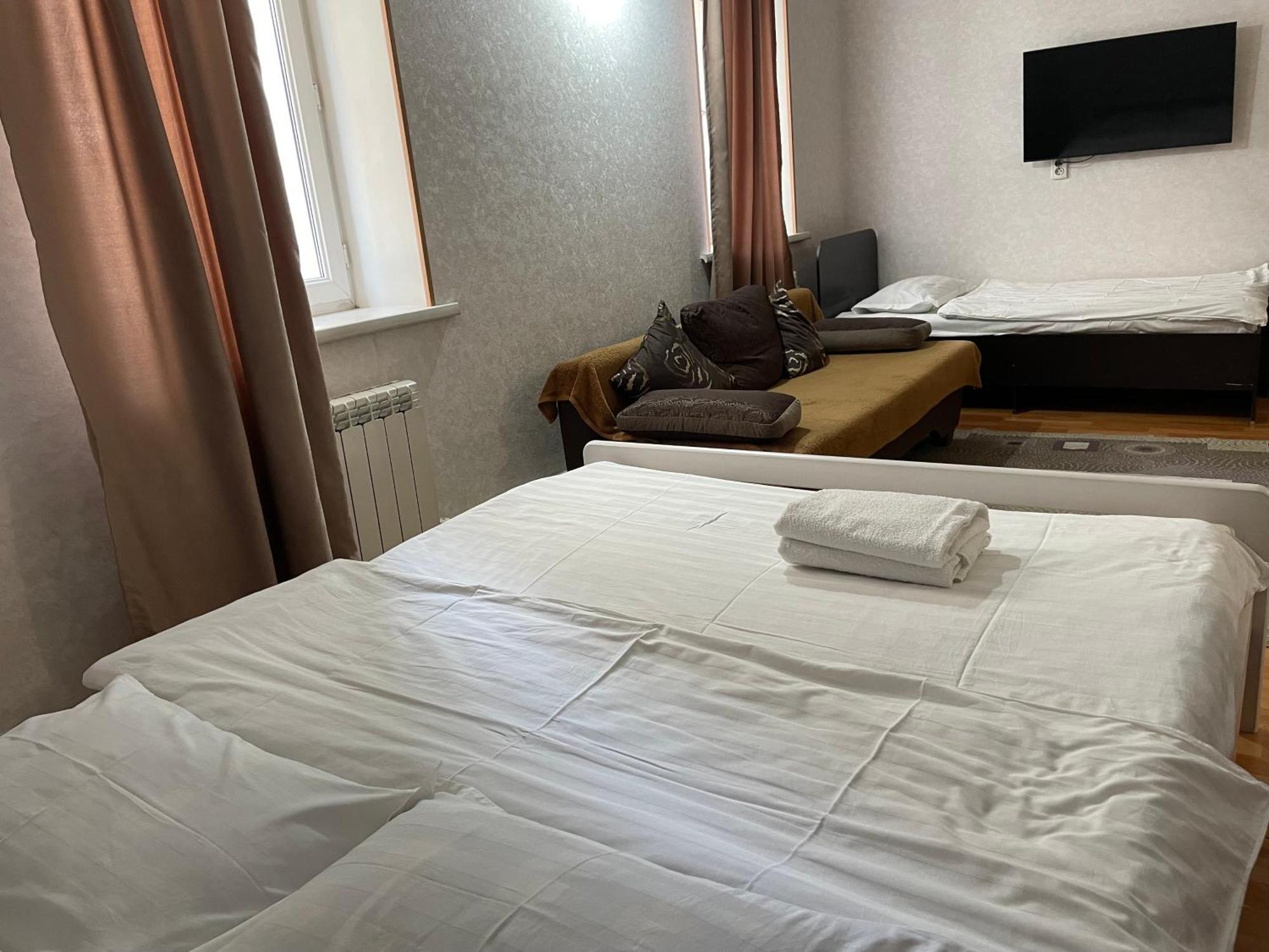 Hostel Fiveseasons Ałma Ata Zewnętrze zdjęcie